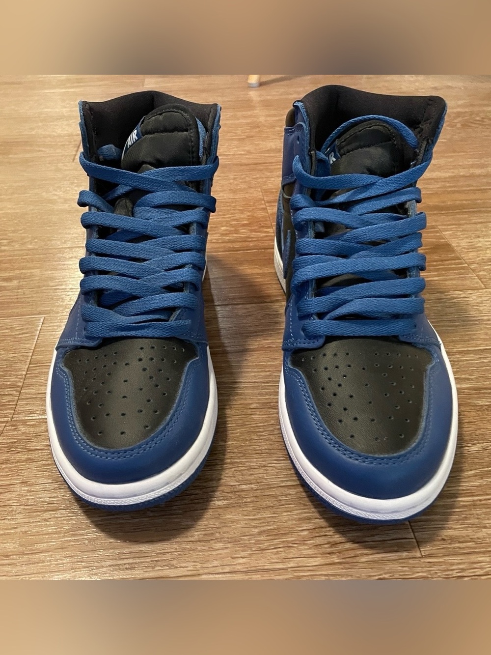 Nike Air Jordan 1 High-Top Sneakers in Blue Size 7.5